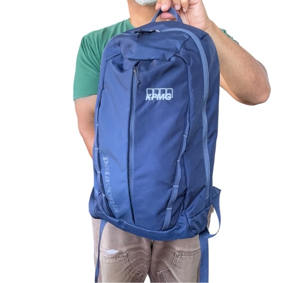 Patagonia Atom Pack 18L Backpack Blue Unisex Lightweight Discontinued Bag - Picture 3 of 10